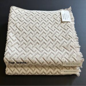 🎁2PC BIANCA Bath Towels - Geometric Tan and Cream